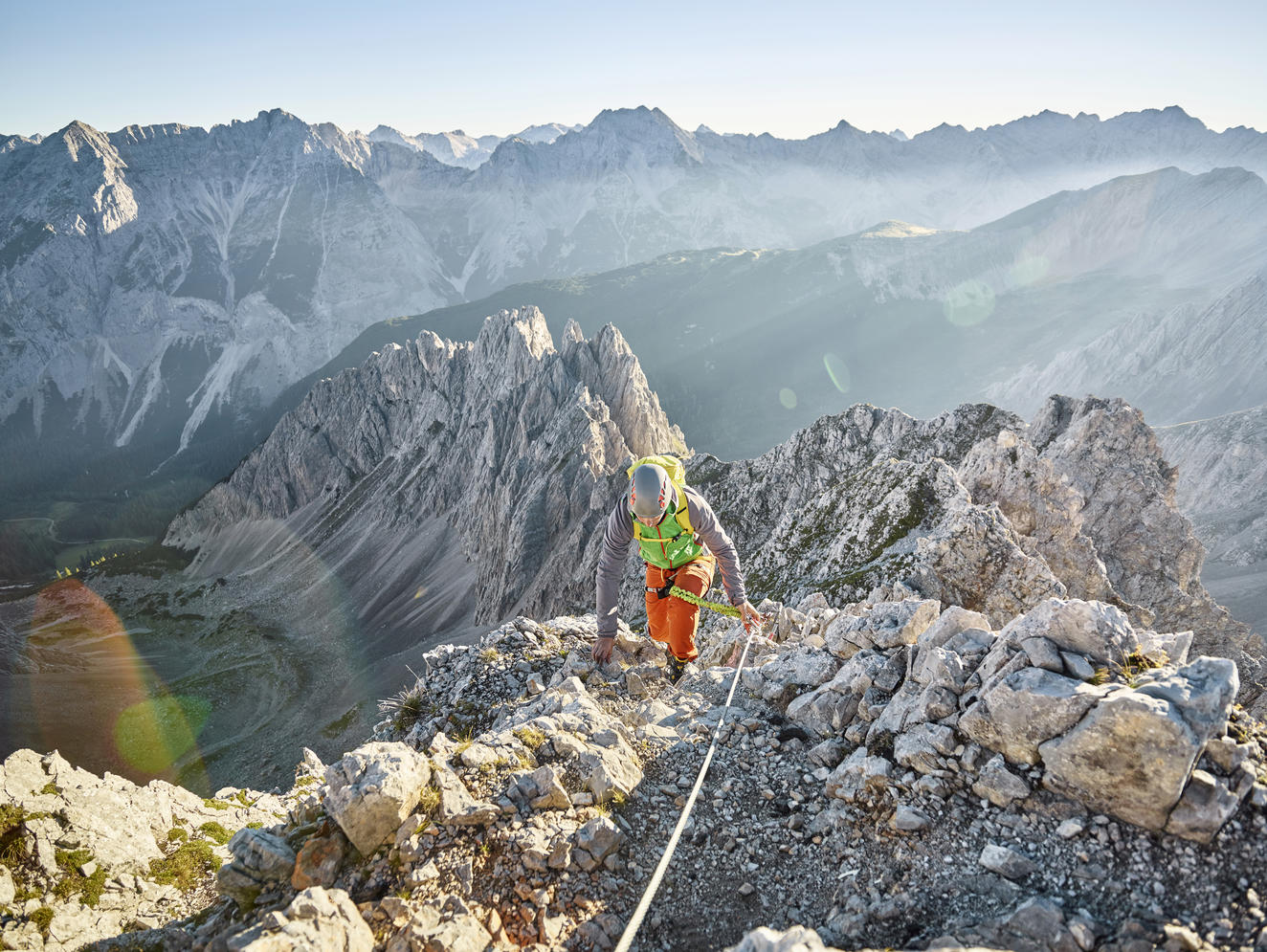 Österreich, Tirol, Innsbruck, Bergsteiger am Nordkette-Klettersteig Lizenzfreies Stockfoto Österreich, Tirol, Innsbruck, Bergsteiger am Nordkette-Klettersteig
Lizenzfreies Stockfoto