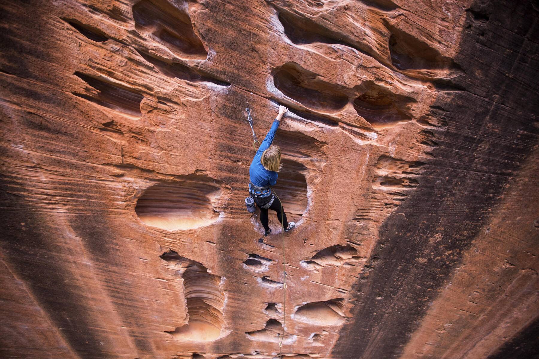 Hohe Winkel Ansicht der Frau Klettern im Zion National Park Lizenzfreies Stockfoto Hohe Winkel Ansicht der Frau Klettern im Zion National Park
Lizenzfreies Stockfoto