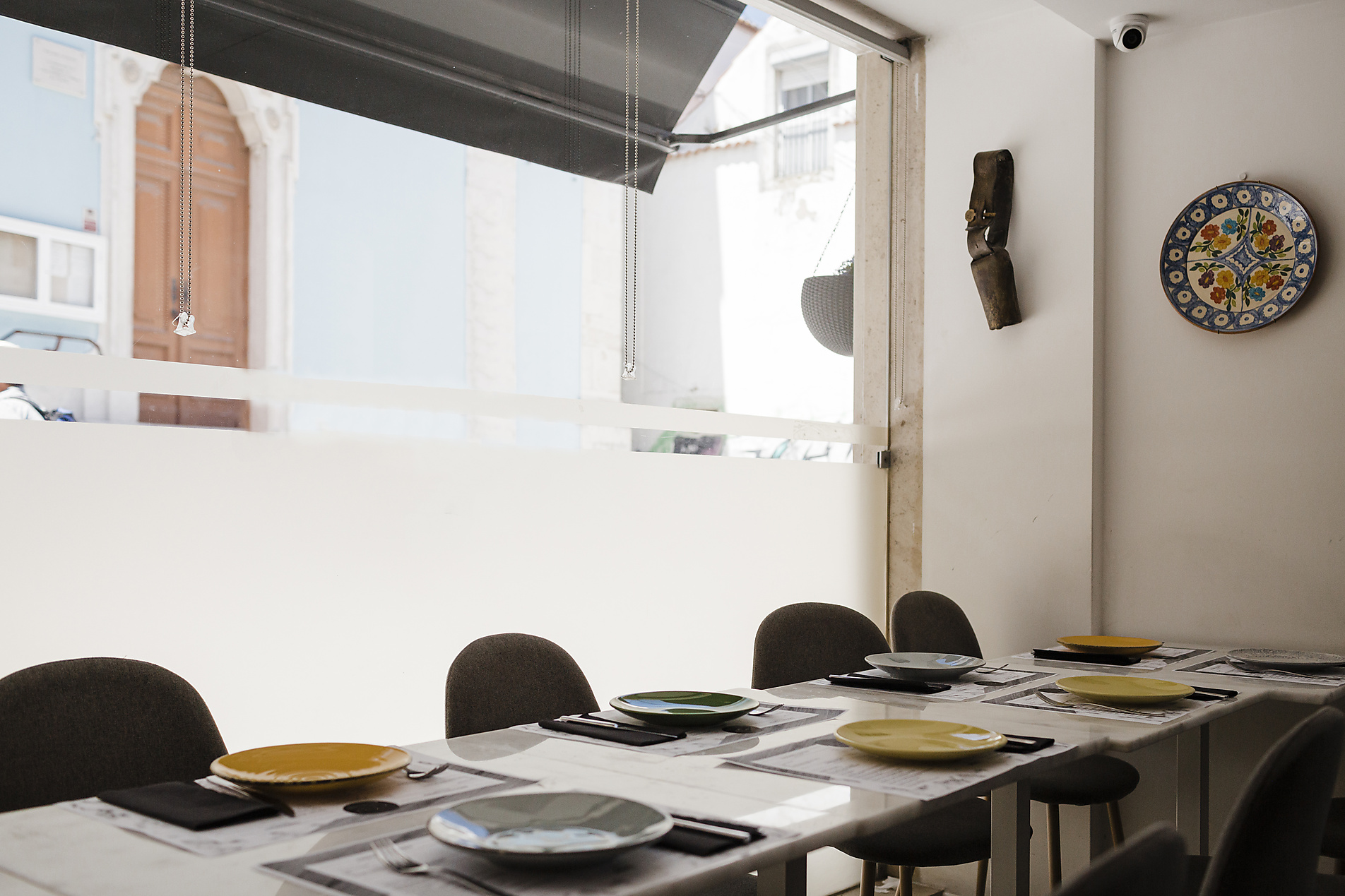 Stock image, royalty-free, Set table in a restaurant in Almada, Portugal