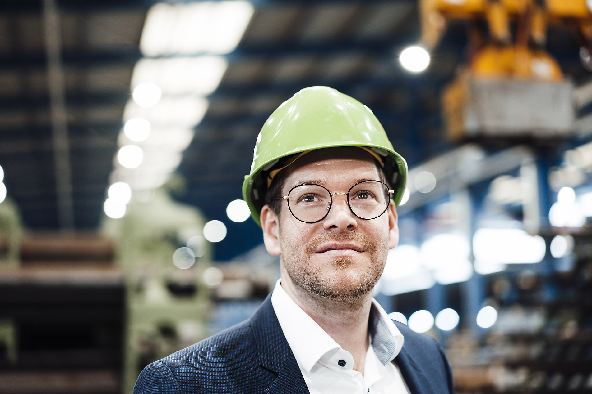 Production, economy, responsibility, vision, future, stock photo trends 2023, visual trends, Male engineer with hardhat and eyeglasses in industry