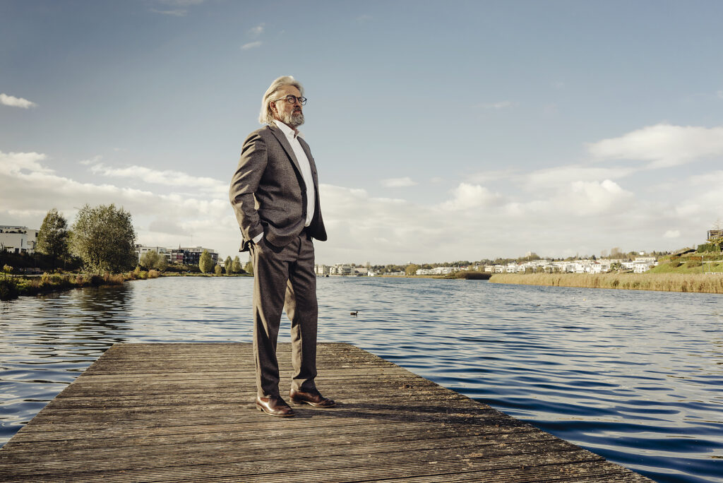 Senior man standing on jetty at a lake
Royalty-free image