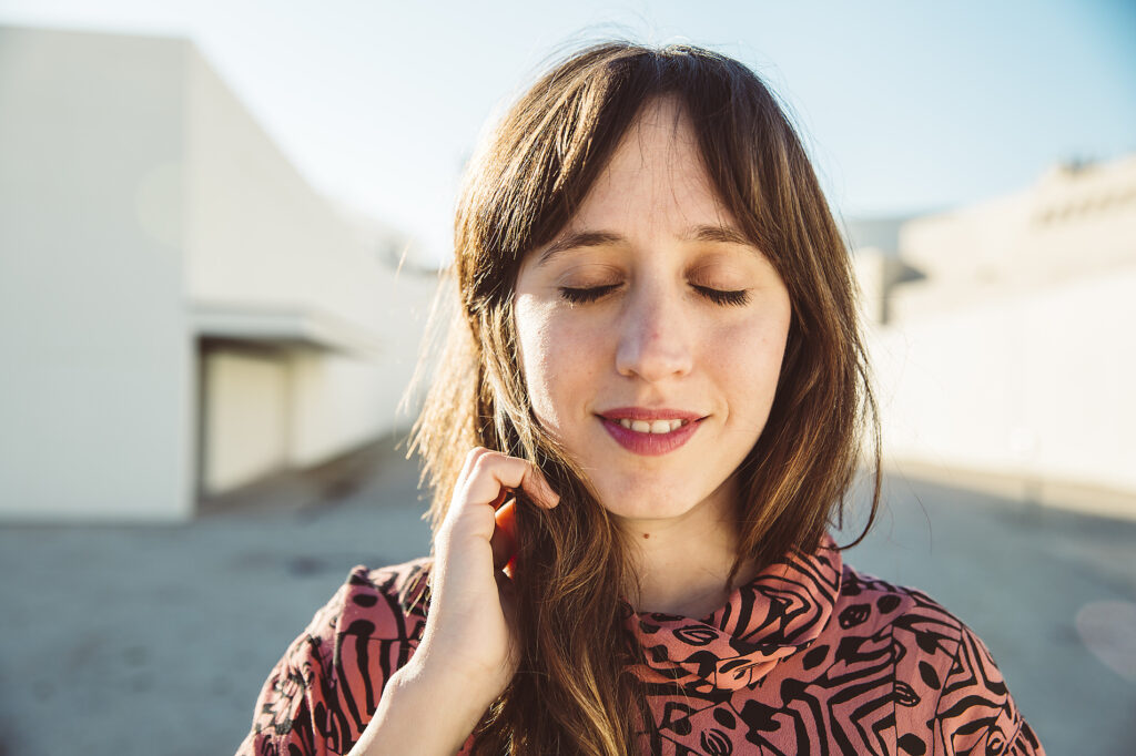 Portrait of a woman with closed eyes, daydreaming Royalty-free image Portrait of a woman with closed eyes, daydreaming
Royalty-free image