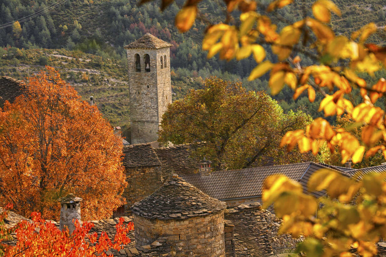 spain-province-of-huesca-church-in-mount