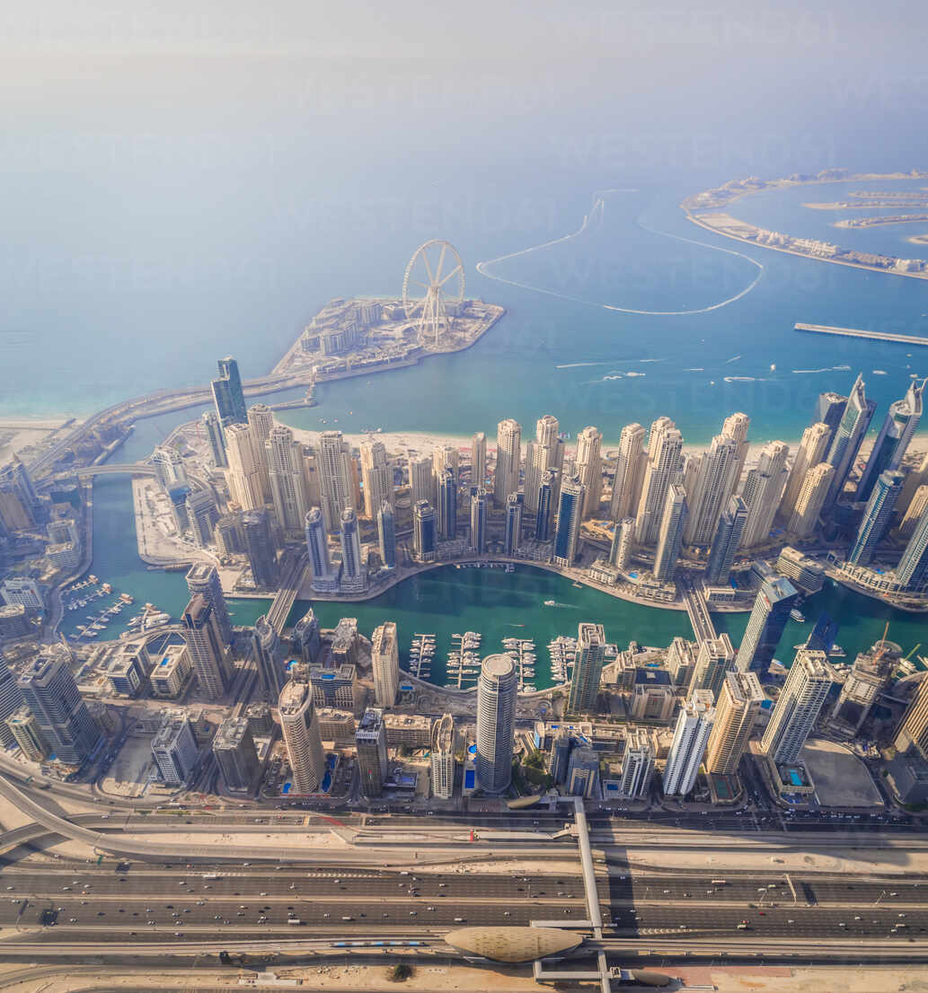 Aerial view of Dubai Marina and Bluewaters island in Dubai ...